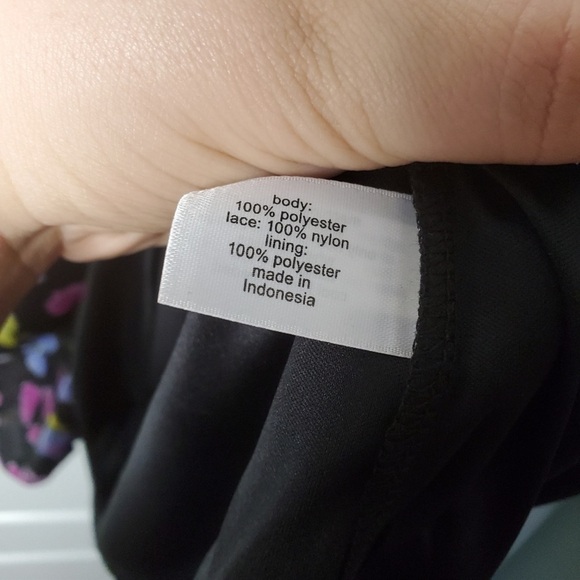 Lane Bryant Colorful Floral Mock Neck Cold Shoulder Lace Blouse Plus Size 20 NWT - Picture 7 of 8